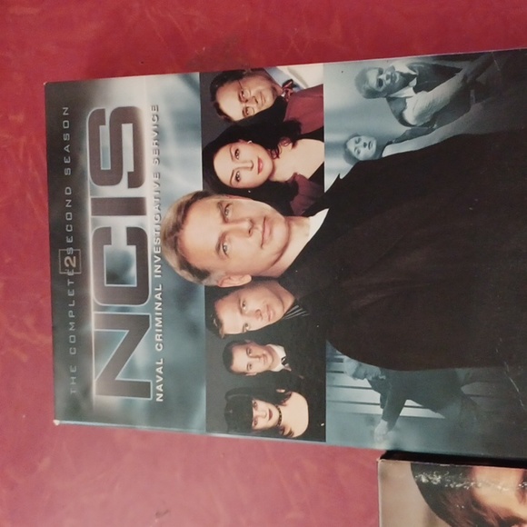 NCIS Navial Criminal Investigation Service DVD 1,2,and 4 season - Picture 3 of 5